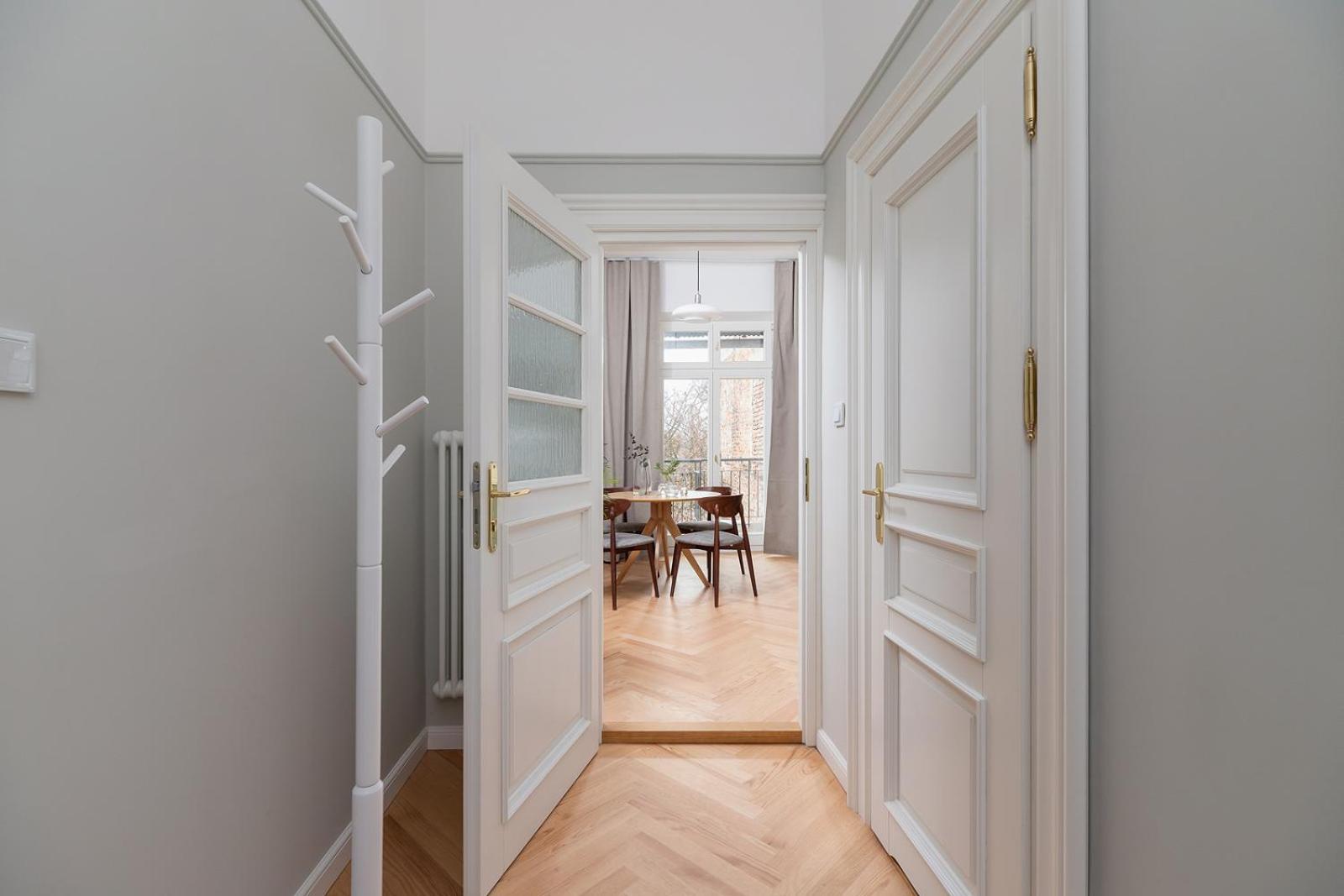 Apartament 2 - Bedroom With Balcony - Rejtana 10