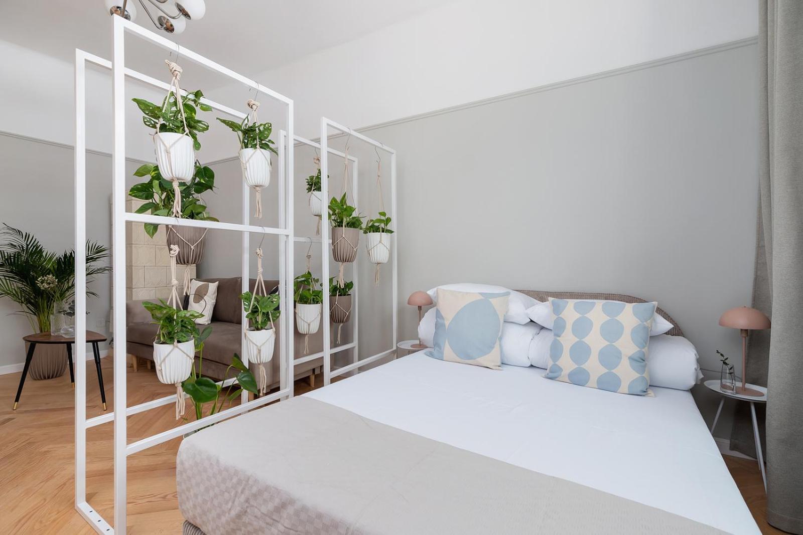 2 - Bedroom With Balcony - Rejtana 10 Apartament *